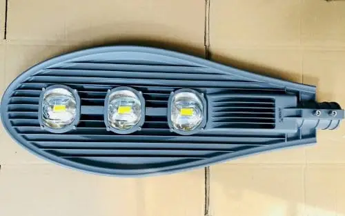 ĐÈN ĐƯỜNG LED 150W CHIẾC LÁ 9a32bca5c29920aa332fbf4694c3adc8 1.jpg 720x720q80 1